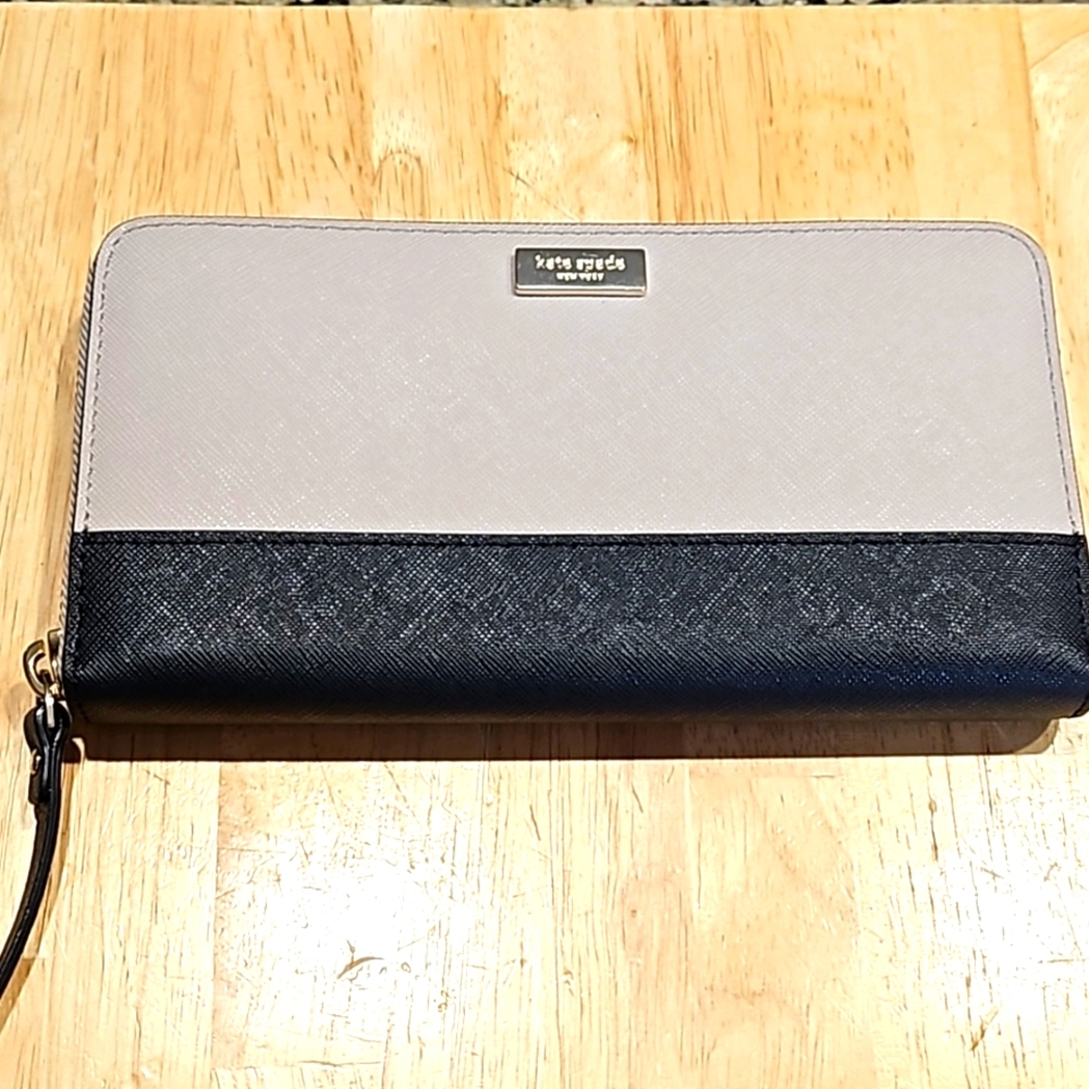 Kate Spade women's wallets